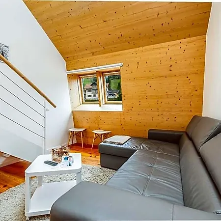 Quercus Contactless Check-in 4*