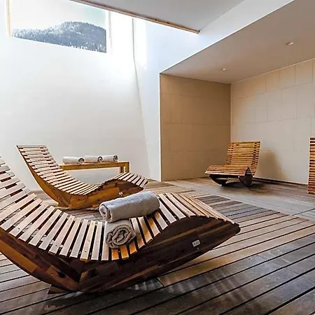 Hotel Quercus Contactless Check-in 4*