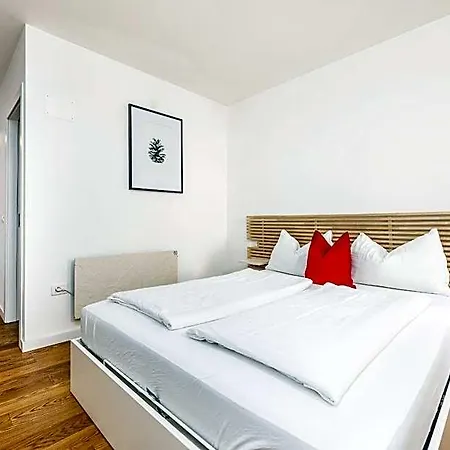 Hotel Quercus Contactless Check-in